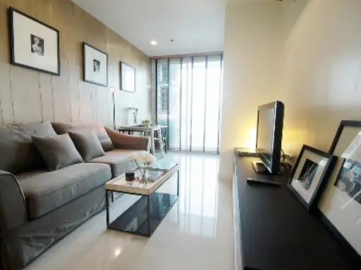 For rent wish @ samyan, very urgent, beautiful room, fully furnished, ready to move in immediately