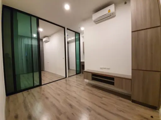 Condo Knightsbridge Collage Ramkhamhaeng, new room, good direction, excellent location, don't miss it.