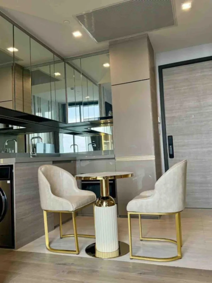 ให้เช่า The Crest park residences วิวสวนจัตุจักรชั้นสูง เพดาน 3 เมตร บิ้วอิน ทุกอย่างครบ เอากระเป๋าเข้ามาพร้อมอยู่เลย