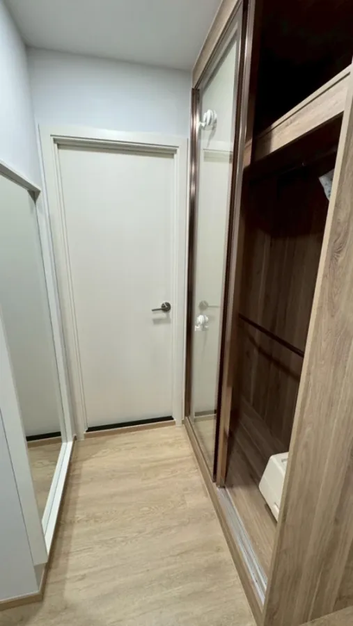 For rent: Atmoz Season Ladkrabang, north-facing room, not hot all day, sun protection film installed, comfortable living, saves on electricity bills,