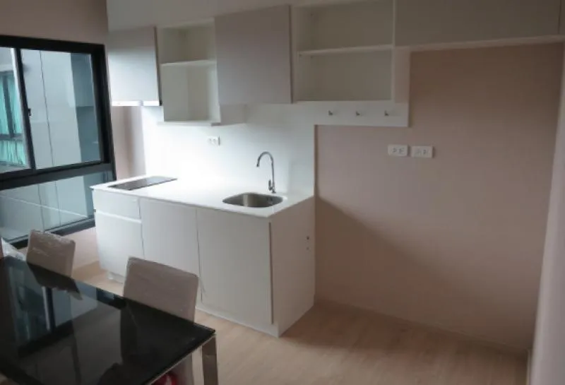 For rent, The Parkland Petchkasem-Thapra, super new room, 12th floor, pool view, good position, how can you not rent it?