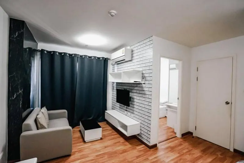 For rent The Trust Condo Ngamwongwan, everything is ready. Simple and comfortable decoration Already certified Finfer