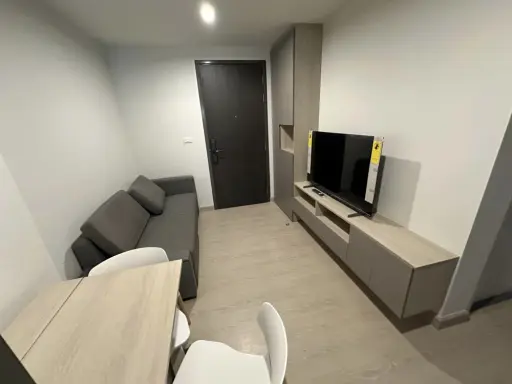For rent: The Niche ID Sukhumvit 113, fully furnished room. Ready to move in, low price, can't reserve now.