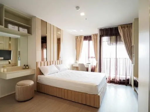 ไลฟ์ ลาดพร้าว ปล่อยเช่า ห้อง studio บิลท์อินเฟอร์นิเจอร์ คุมโทนสี pink gold น่าอยู่สุดๆ จองด่วนๆจ้า images