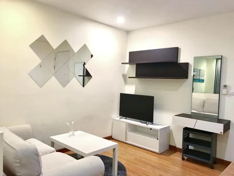 Very urgent for rent: Wish@samyan Studio room, very beautiful decoration, furniture + electrical appliances, ready to move in