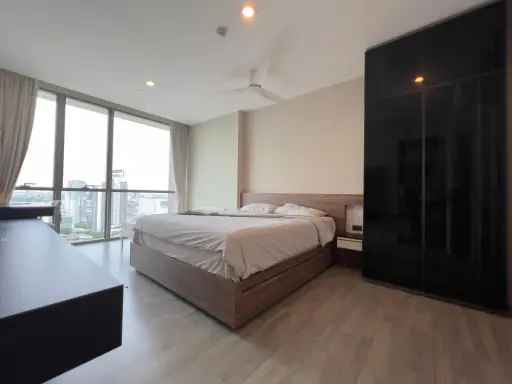 For rent 333 Riverside, 24th floor, great view of the Chao Phraya River, spacious room, very premium decoration, don't miss it.