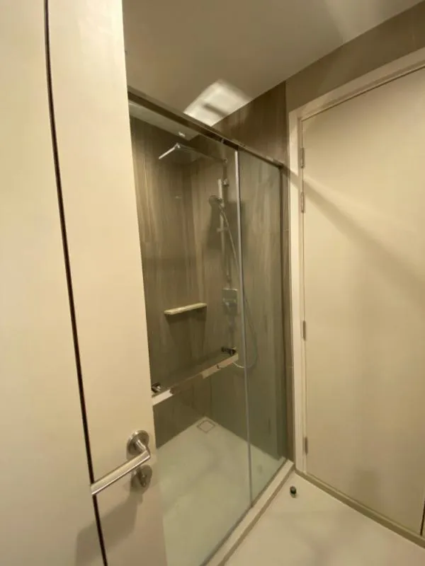 Rent now The Line Phahol-Pradipat Beautiful rooms at this price are not available anymore. Fully furnished and ready to move in