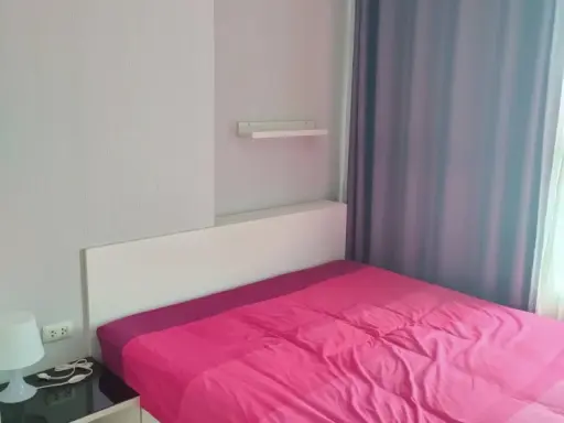 For rent: The Trust Condo Ngamwongwan, 1 bedroom, 1 bathroom, good location, fully equipped with amenities. Don't miss out on this great deal!