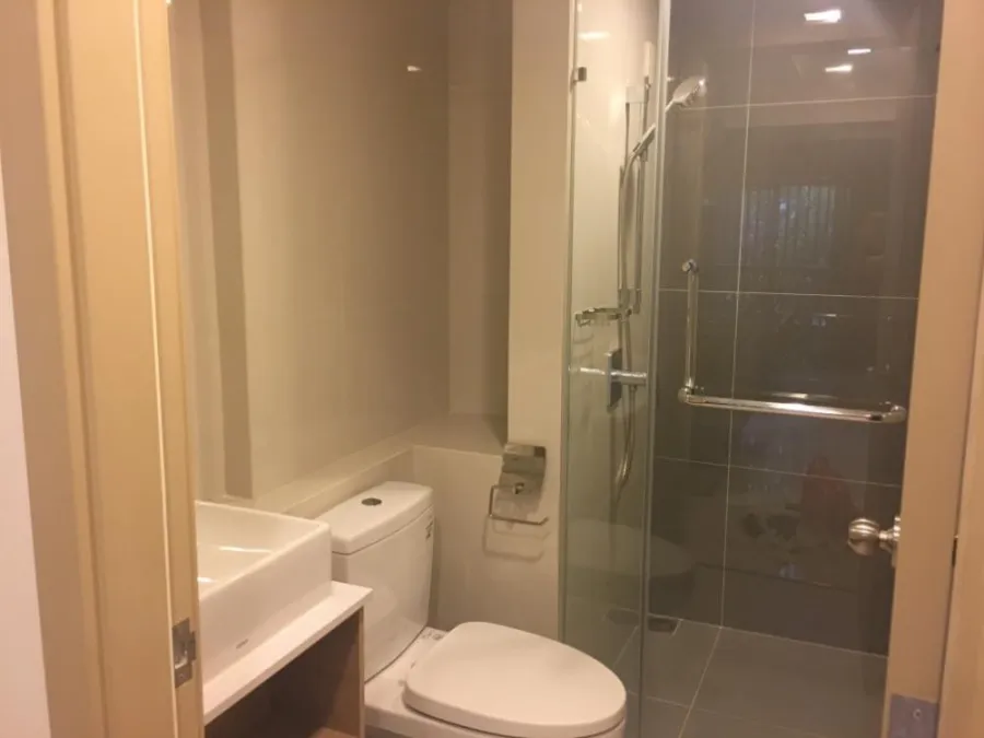 Quick sale!! Condo Monique Sukhumvit 64 near BTS Punnawithi, convenient to travel, book now!!