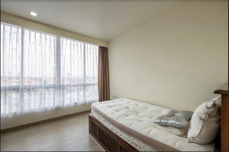 ขาย คอนโด Star Estate พระราม 3 ชั้น 7 ห้องมุมเป็นส่วนตัวมาก มีระเบียง 3 ระเบียง พร้อมเฟอร์ฯ ด่วนๆ