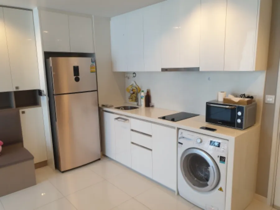 For rent, Naranine, 20th floor, beautiful room with complete furniture and electrical appliances. If interested, hurry and reserve now.