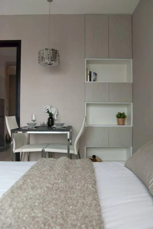 Condolette Mist Rama 9 for rent, the room is very beautiful decorated, very livable. High floor, beautiful view, ready to move in. Hurry up.