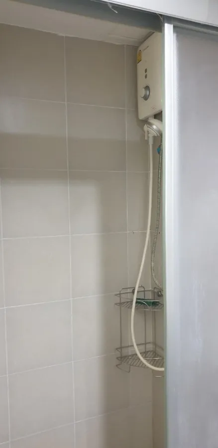 For sale: Lumpini Ville Chaengwattana-Pak Kret, Building B, 8th floor, spacious room, comfortable to live in. Interested in owning it, hurry and reser