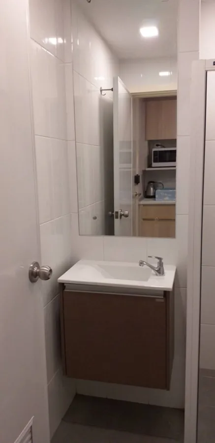 For rent, Wynn Ladprao-Chokchai 4, room divider complete electrical appliances Come, but he can stay. Urgent.