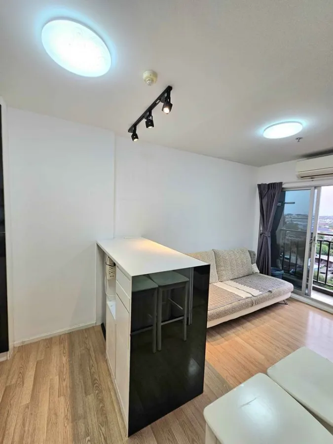 For Rent Parkland Lite Sukhumvit - Pak Nam Get an open city view, airy, comfortable for the eye, fully furnished, very inviting, book now.