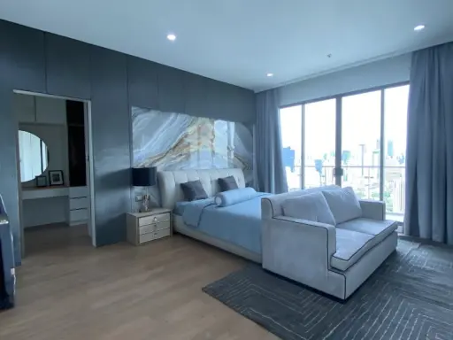 Penthouse for sale, Supalai Oriental, Sukhumvit 39, beautiful room, super luxurious, brand-name furniture, book now