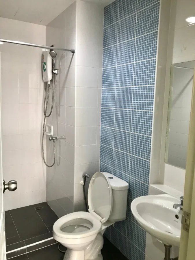 For rent!! The Kith Lam Luk Ka Klong 2 (Phase 1), 4th floor, Building C, fully furnished. Bring your bags and come in!!
