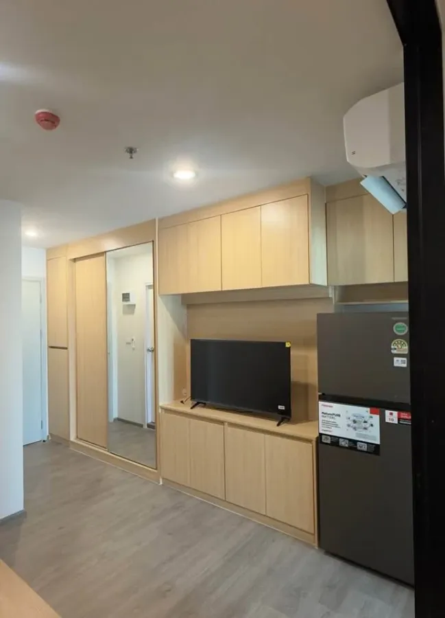 For rent: Regent Home Bangna. Hotel-style rooms, quiet and comfortable. Beautiful, cozy, minimalist design with high-quality furniture. Book now!