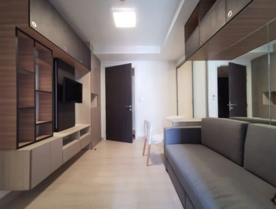 Niche id @ Pakkret Station for rent, decorated with built-in rooms. There is a separate dressing room. Very good. If interested, hurry to reserve.