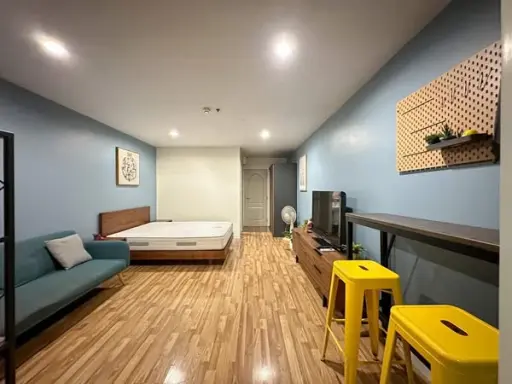 For rent: Regent Home 12 Ladphrao 41, studio room, fully furnished, just bring your bags and move in.