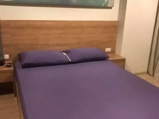 For rent: Rhythm Ratchada-Huai Khwang, nice room, big sofa, comfortable to sit on. Don't just look, hurry and reserve now.