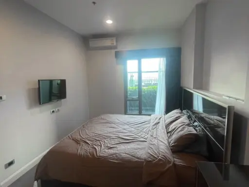 For rent, The Crest Sukhumvit 34, fully furnished, ready to move in. Full facilities, book now.