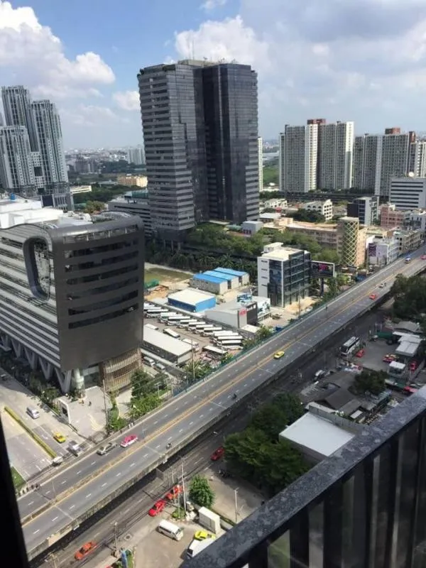For rent Condolette Mist Rama 9, beautiful room, fully furnished, ready to move in City view, good atmosphere Don't wait, hurry