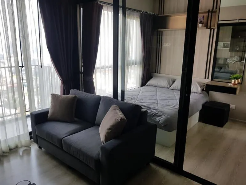 LOFT style, beautiful room, built-in, rent now Condolette Mist