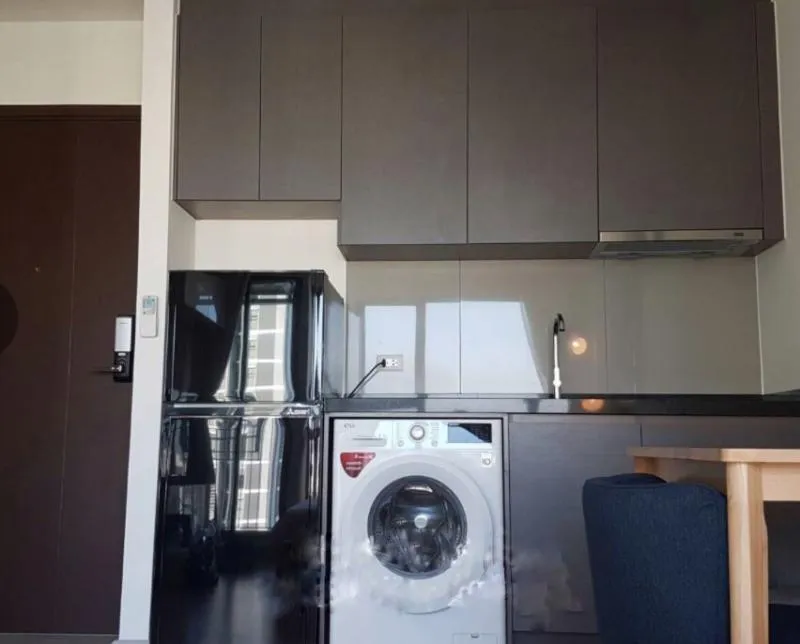 For rent, Rhythm Asoke, this room is very recommended, fully furnished, electrical appliances, everything. Great value, quick booking