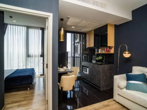 The line Chatuchak, for sale/rent, size 27 sq m. Beautifully decorated, this room is very classic. Don't let go through the reservation now!!