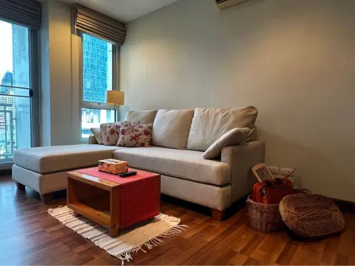 For rent: Centric Scene Phahon Yothin 9, spacious room, complete set of furniture, beautiful view, very good atmosphere, must arrange it!