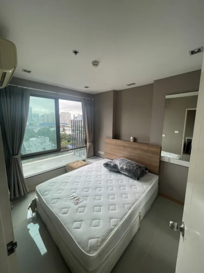 For rent, Casa Condo Asoke-Din Daeng, in the heart of the city, fully furnished, ready to move in, reasonable price, don't miss it!!