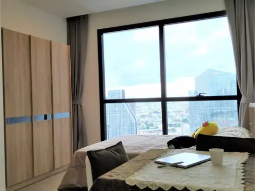 ให้เช่าแอชตัน จุฬา–สีลม ห้อง Studio ชั้น 35 วิวเมืองกรุงเทพ มาพร้อมสิ่งอำนวยความสะดวกครบ อย่าพลาด