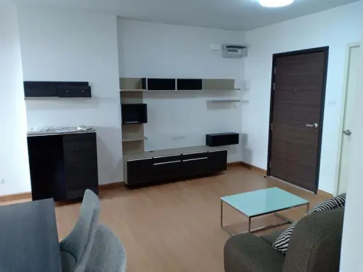 For rent, Supalai City Resort Chaengwattana, 2 bedrooms, 2 bathrooms, 21st floor, the largest room, clear view, come on, don't wait !!