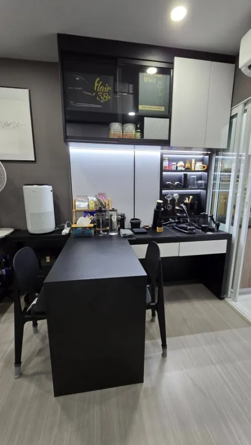 Urgent sale! Supalai City Resort Charan 91, ready-to-move-in unit. Fully furnished with appliances. Just bring your personal belongings and move in!