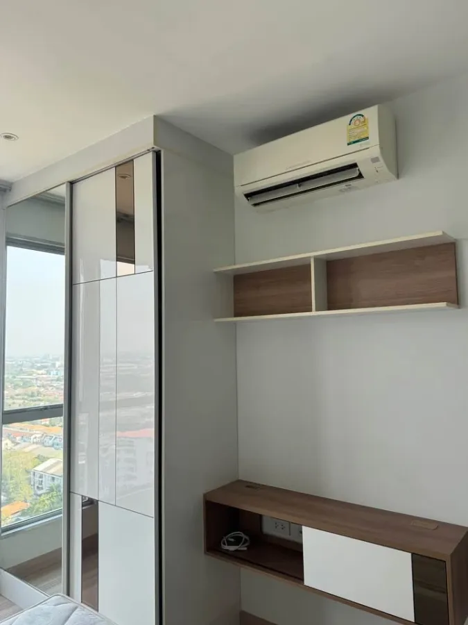 Urgent sale: Condo The Hotel Service, 20th floor, great view, fully furnished, ready to move in. You'll regret not reserving it.