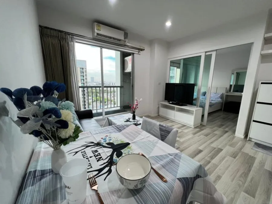 Don't scroll past!! Condo for rent, The Key Chaengwattana, beautiful room, pool view. decorated ready to move in