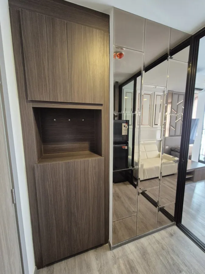 ให้เช่า The origin ลาดพร้าว บางกะปิ *ห้องมุม* เฟอร์ครบ Modern Luxury Style คุณไม่ควรพลาด