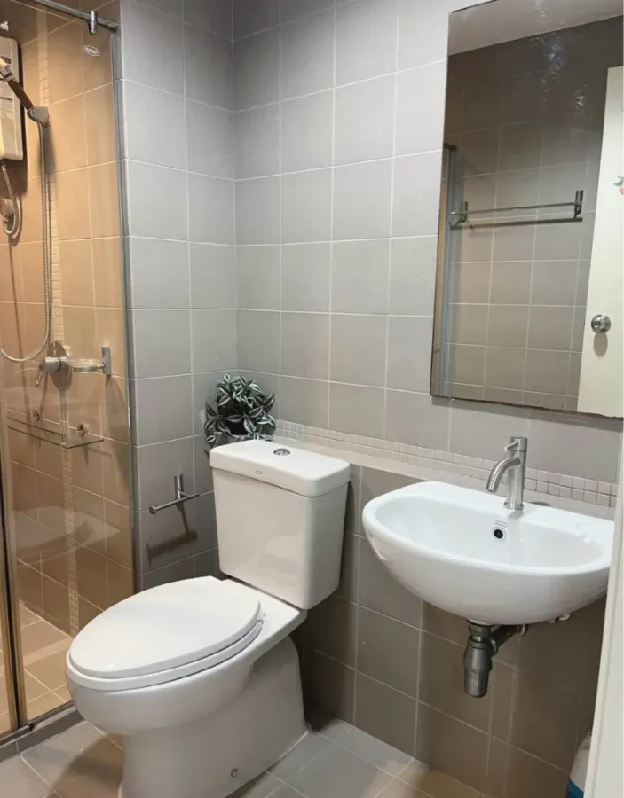 Condo for rent, Fuse Mobius Ramkhamhaeng Station, Building A, 7th floor, pool view, ready to move in. Don't hesitate, book now!