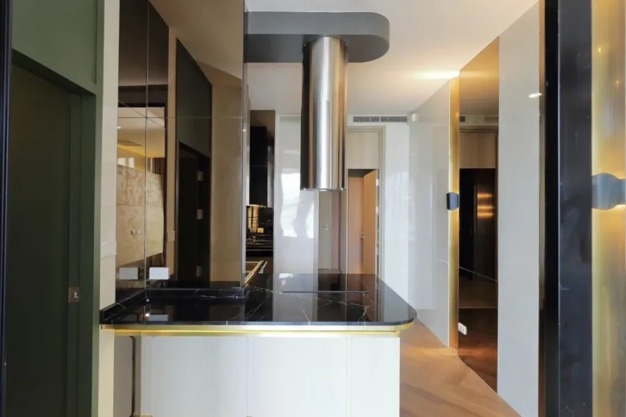 For sale rent: Noble Ploenjit, 26th floor, city view, beautiful room, nice to live in, interested in owning, hurry and reserve now, urgent!
