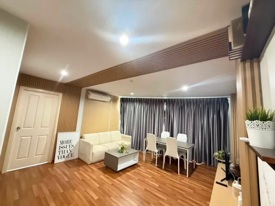 For rent: Miami Bangpu. Spacious room with ample usable space, minimalist design, and high-quality built-in furniture. Book now!