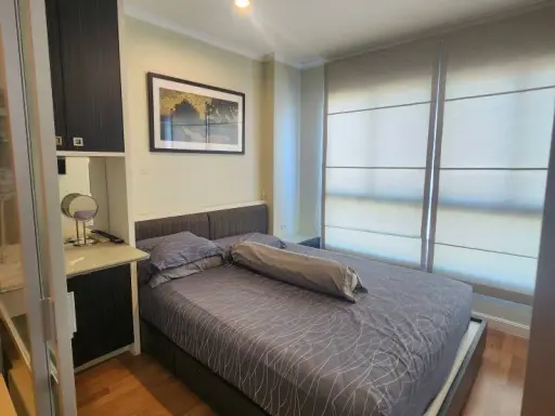 For rent: Lumpini Place Ratchayothin, 19th floor, BTS view, fully furnished, fully built-in, move in now, don't hesitate.