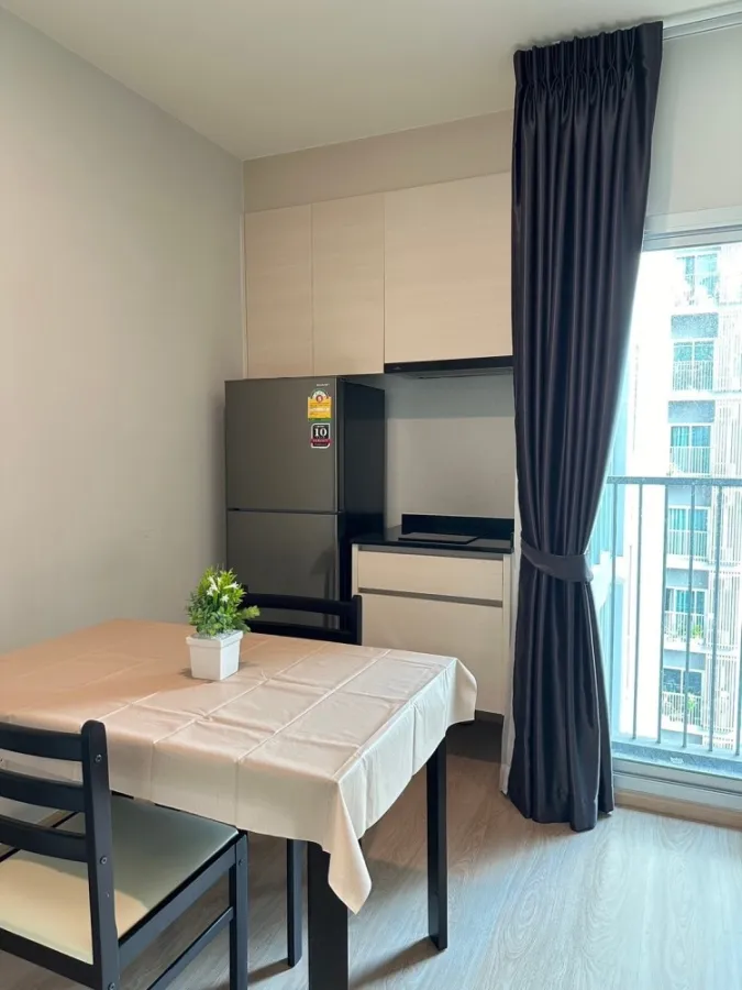Room for rent, 2 Bedroom, Noble Revolve Ratchada Condo, corner room, private, fully furnished, ready to move in.
