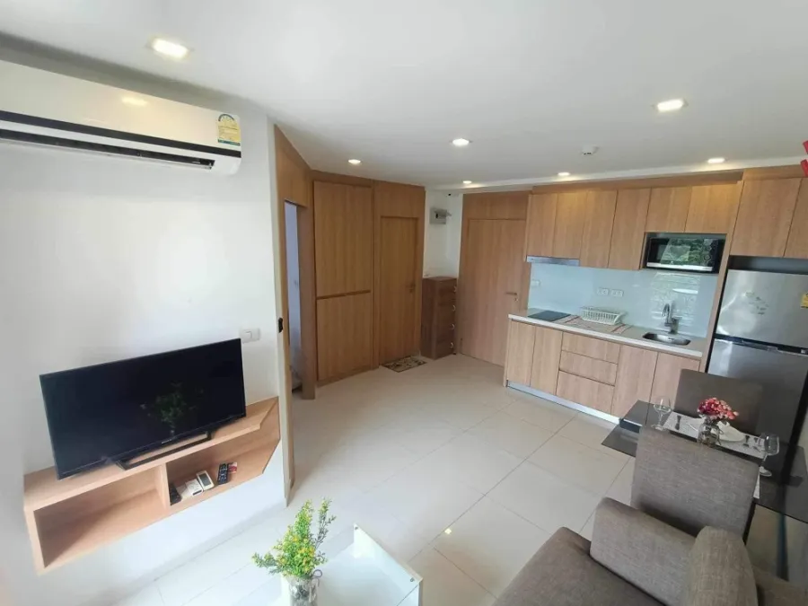 City Garden Pratumnak (South Pattaya) for sale, city view, built-in decoration. It's so nice to live in. Don't miss it.