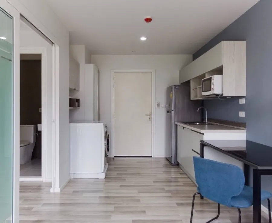 Condo for sale, The Key Chaloem Phrakiat Rama 9, beautiful room, furniture is ready, don't wait.