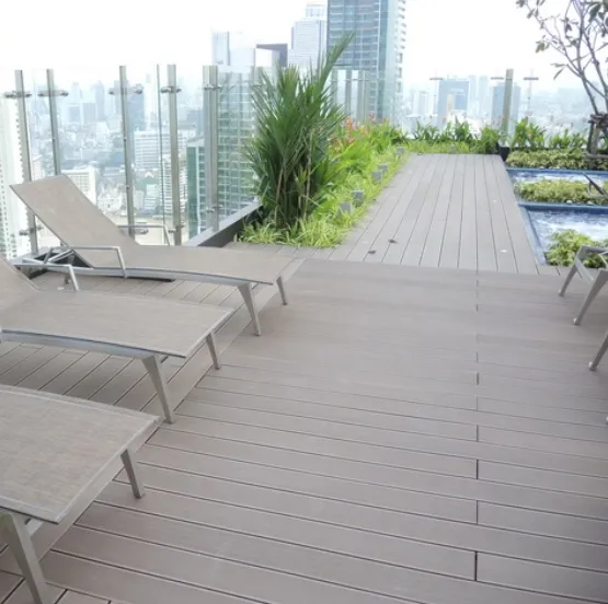 ขาย ให้เช่า Urbano Absolute Sathon-Taksin ห้องพร้อมอยู่ สิ่วอำนวยความสะดวกครบ ราคาดี มาจองเลย