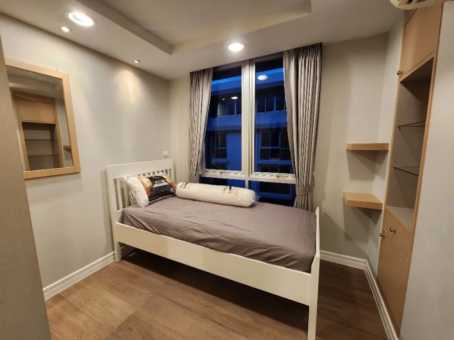 For rent!! Condo The Master Sathorn Executive Beautiful room, newly decorated in the whole room. Ready to move in immediately!!