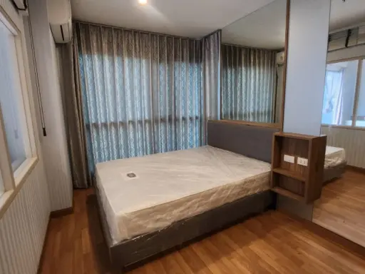 Urgent sale!! Lumpini Park Vibhavadi-Chatuchak Condo, 6th floor, garden view, beautiful room, fully furnished, ready to move in. Don't miss out!! images