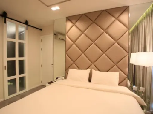 For sale: The ROOM Sukhumvit 69, 27th floor, very good view, very spacious room. Ready to move in immediately.