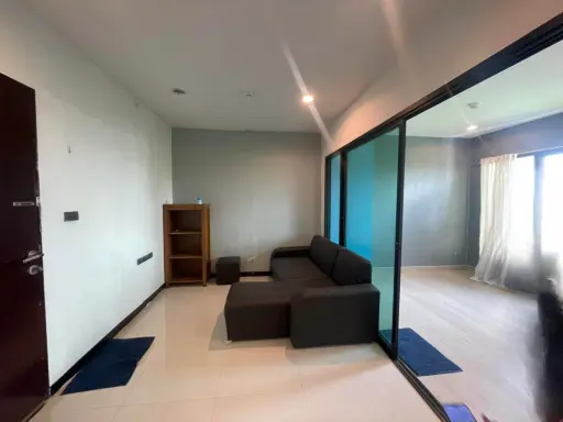 For rent: B-Leaf Tiwanon, 6th floor, spacious room, fully furnished, very good price, hurry and book now!